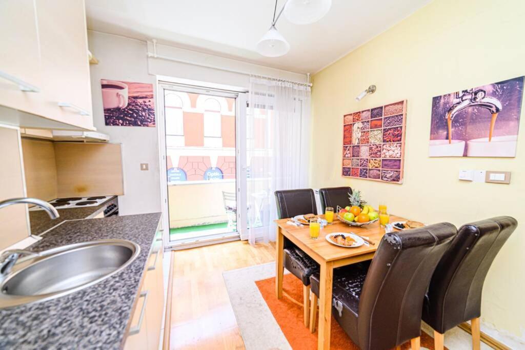 Cute And Cozy Studio With Cathedral View-Excellent Location SJJ Exterior foto